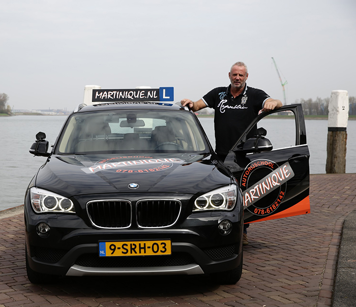auto rijschool martinique lessen theorie praktijk examen  jaar  to drive